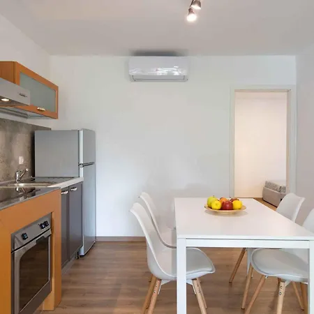 Apartment In Njivice/insel Krk 34038 Njivice